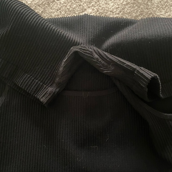 M/L ribbed romper​​​​ - Picture 6 of 6